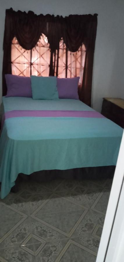 Fay Guest House Negril Exterior foto