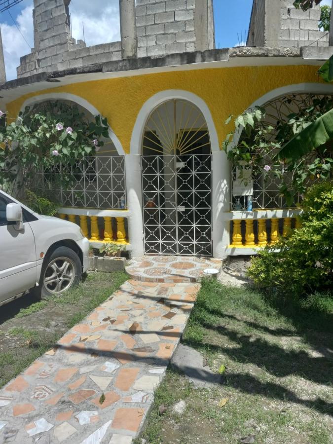Fay Guest House Negril Exterior foto