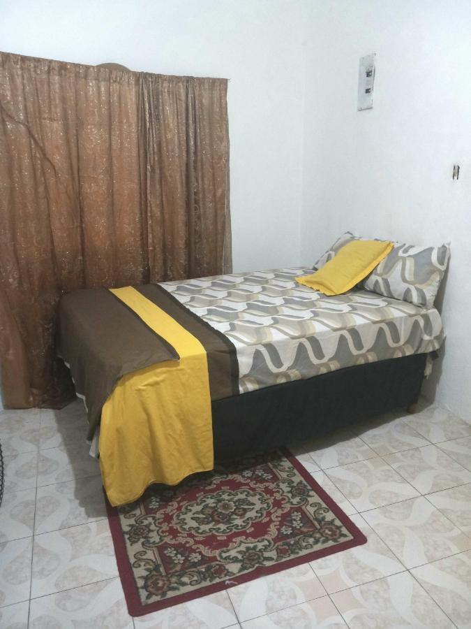 Fay Guest House Negril Exterior foto